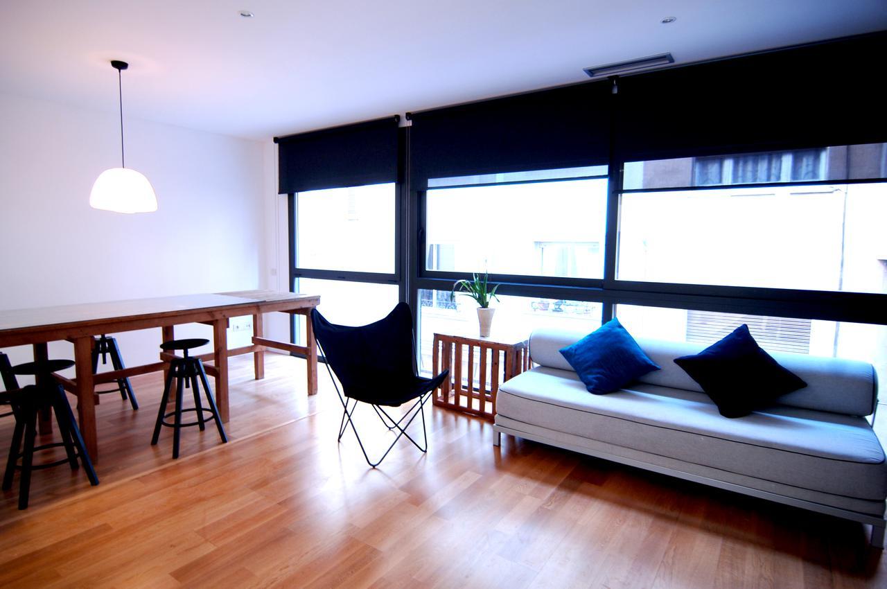 Rentbcn Gracia Deluxe Apartment Barcelona Bagian luar foto