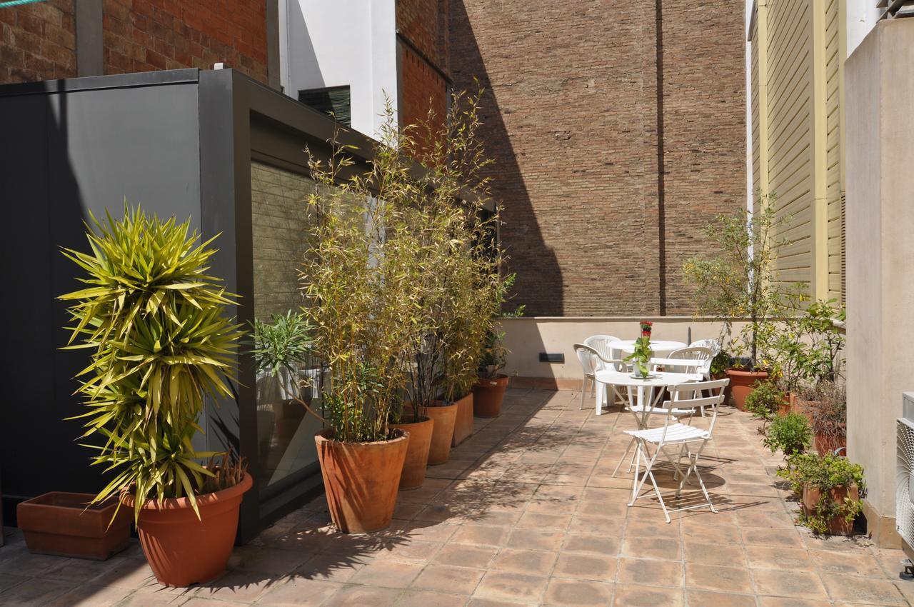 Rentbcn Gracia Deluxe Apartment Barcelona Bagian luar foto