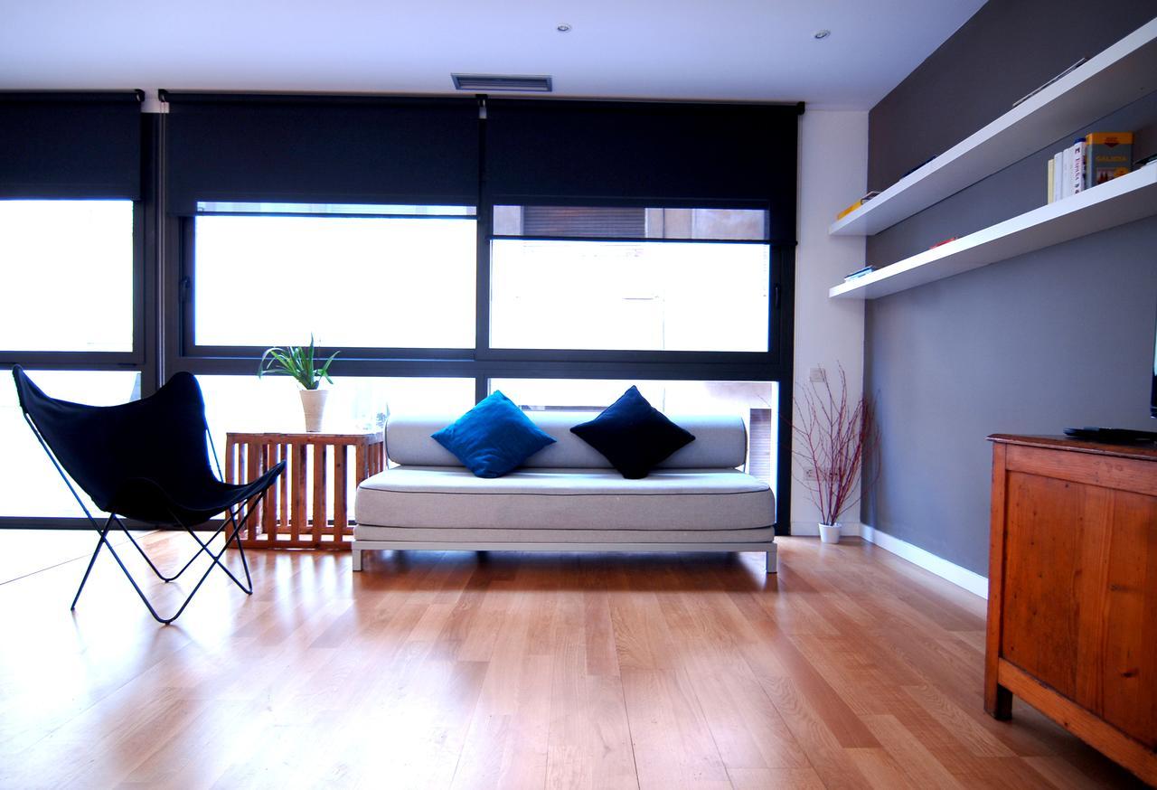 Rentbcn Gracia Deluxe Apartment Barcelona Bagian luar foto