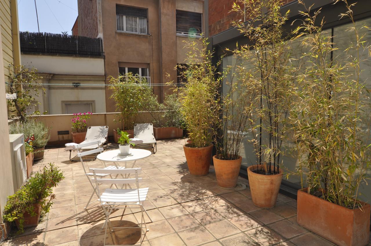 Rentbcn Gracia Deluxe Apartment Barcelona Bagian luar foto